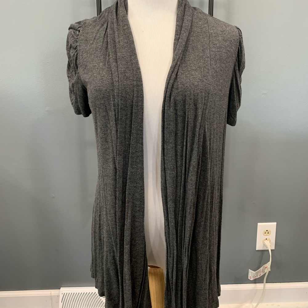 Gray 3/4 sleeve cardigan